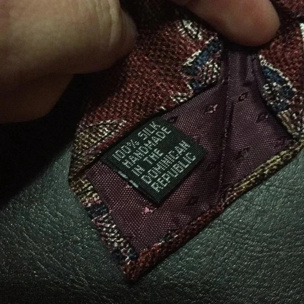 FN tie - Picture 4 of 4